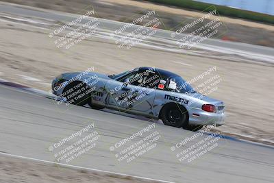 media/May-01-2022-CalClub SCCA (Sun) [[03a481c204]]/Group 5/Race (Offramp)/